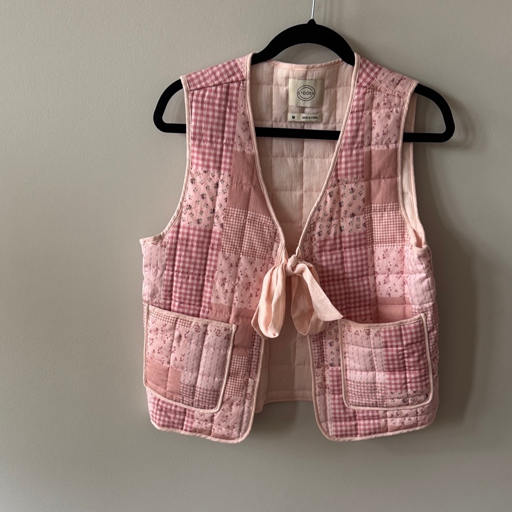 Stoosh Light Pink Quilted Vest
